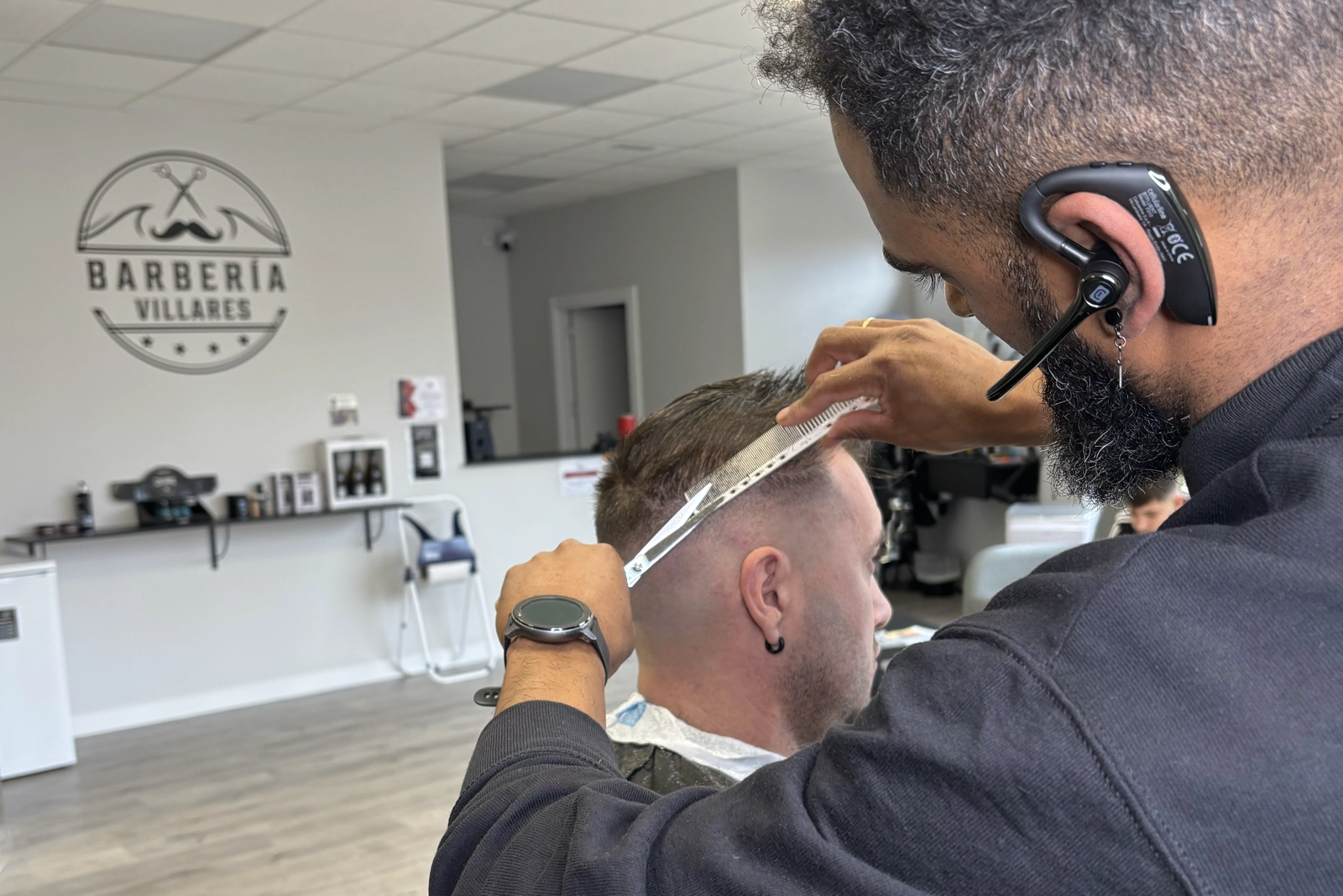 Servicio Premium Barbería: una experiencia única en Barbería Carbajosa y Barbería Villares